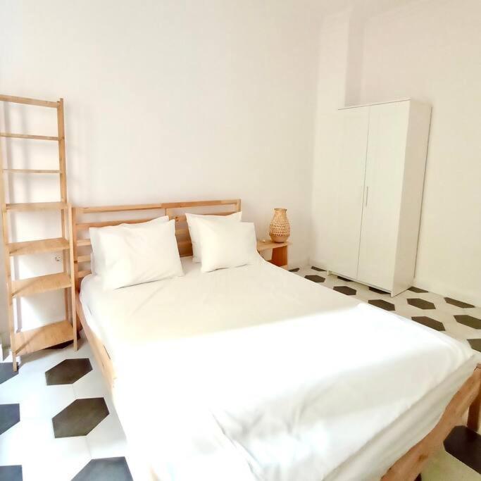 Stylish City Flat Near Promenade Салоники Экстерьер фото
