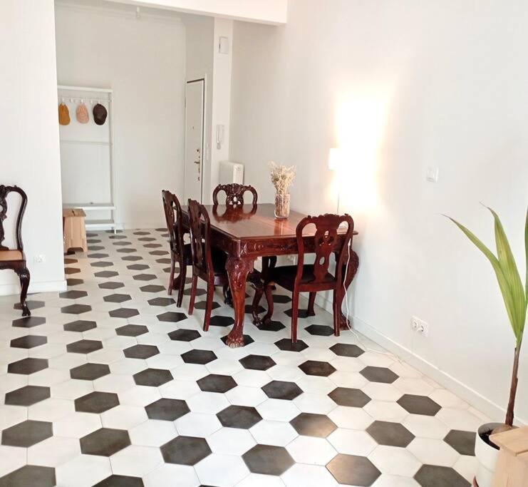 Stylish City Flat Near Promenade Салоники Экстерьер фото