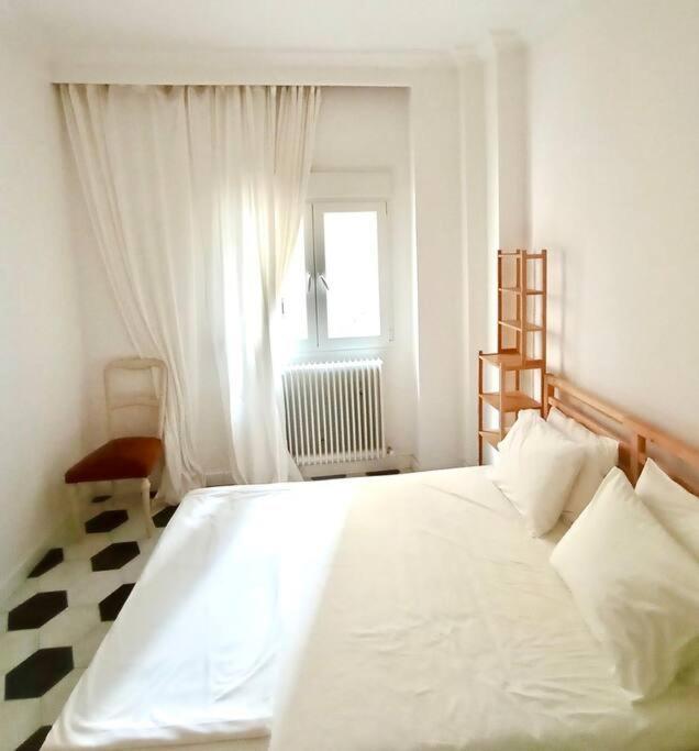 Stylish City Flat Near Promenade Салоники Экстерьер фото
